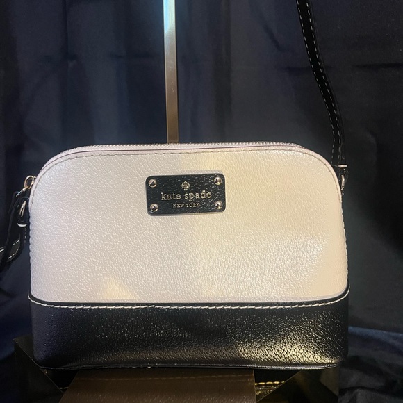 Kate Spade New York Wellesley Hanna Two-Tone Colorblock Crossbody - Picture 14 of 14